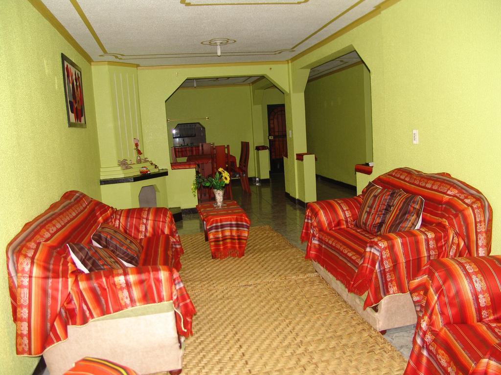 Hostal Y Complejo Recreacional La Playita De Monse Otavalo Exterior photo